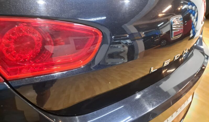 
								SEAT LEON 1.6 TDI completo									