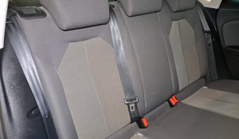 
								SEAT LEON 1.6 TDI completo									