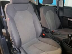 
										SEAT LEON 1.6 TDI completo									