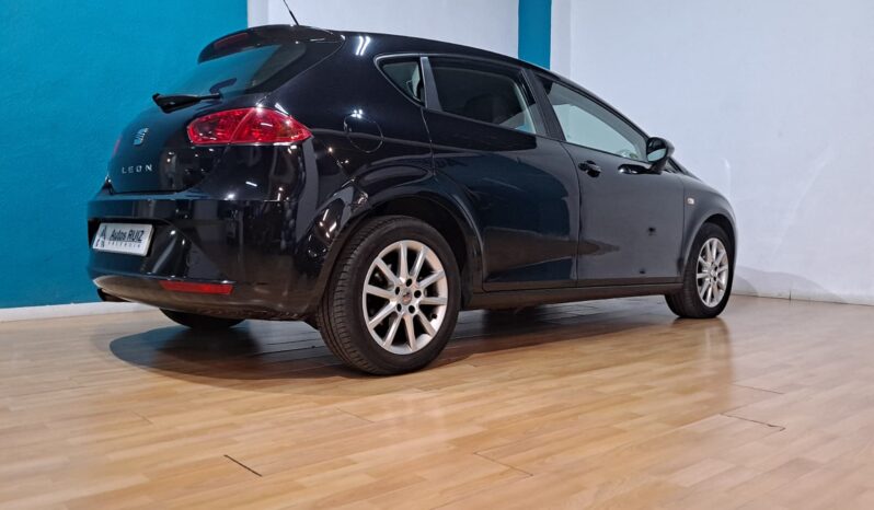 
								SEAT LEON 1.6 TDI completo									