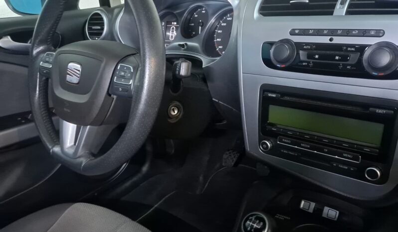 
								SEAT LEON 1.6 TDI completo									