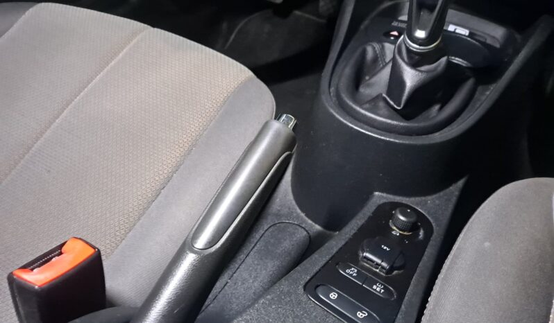 
								SEAT LEON 1.6 TDI completo									