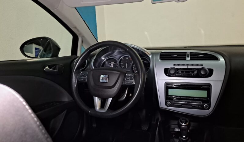 
								SEAT LEON 1.6 TDI completo									