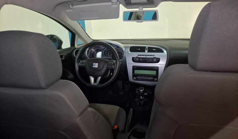 
								SEAT LEON 1.6 TDI completo									