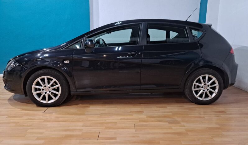 
								SEAT LEON 1.6 TDI completo									