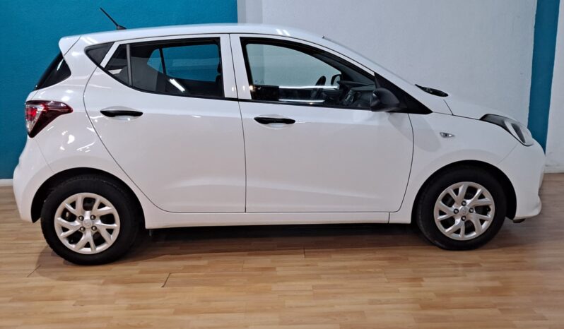 
								HYUNDAI I10 1.0 GO completo									