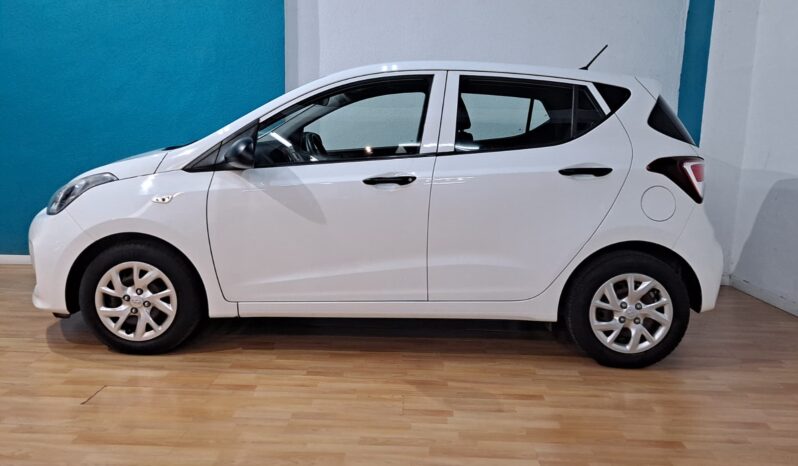 
								HYUNDAI I10 1.0 GO completo									