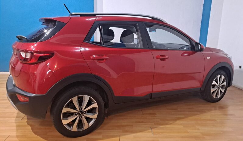 
								KIA STONIC 1.2 DPI CONCEPT completo									