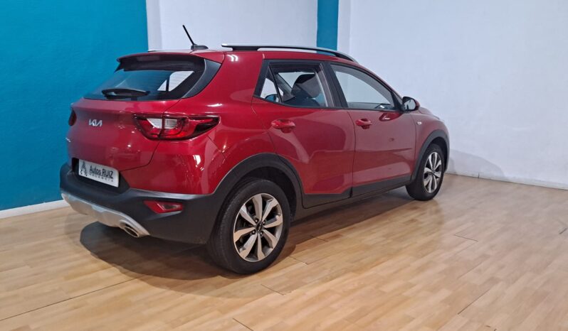 
								KIA STONIC 1.2 DPI CONCEPT completo									