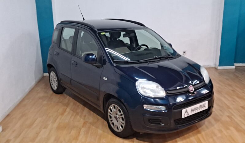 
								FIAT PANDA 1.2 LOUNGE completo									