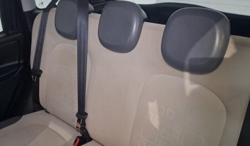 
								FIAT PANDA 1.2 LOUNGE completo									