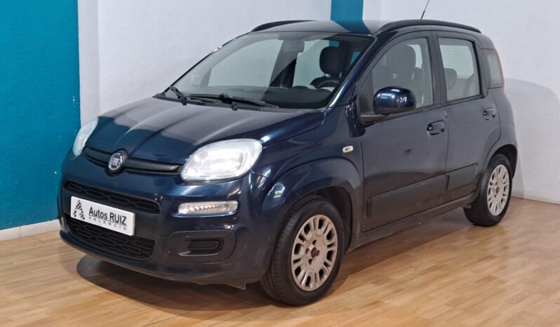
								FIAT PANDA 1.2 LOUNGE completo									