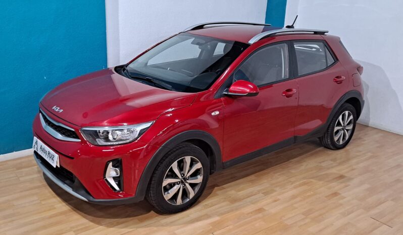 
								KIA STONIC 1.2 DPI CONCEPT completo									