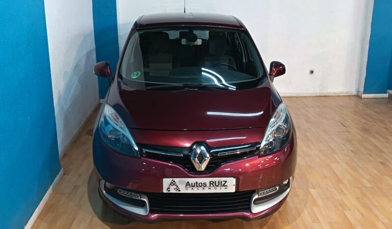 
								RENAULT MEGANE 1.2 SCENIC completo									