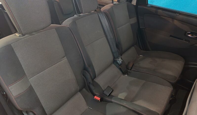 
								RENAULT MEGANE 1.2 SCENIC completo									