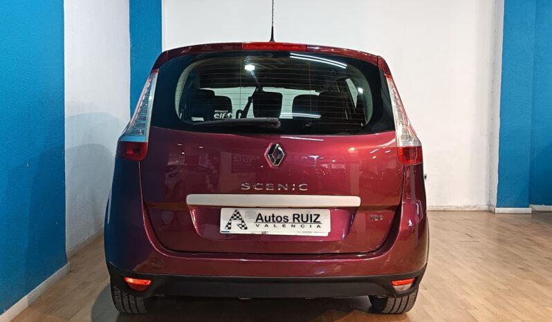 
								RENAULT MEGANE 1.2 SCENIC completo									