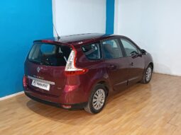 
										RENAULT MEGANE 1.2 SCENIC completo									