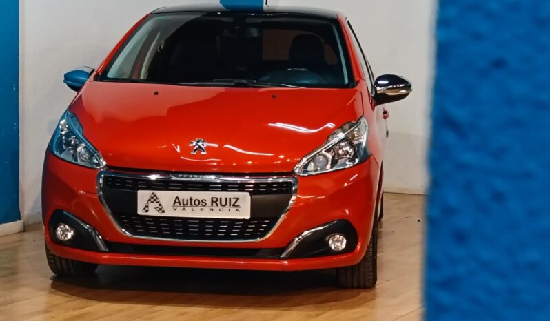 
								PEUGEOT 208 1.2 ACTIVE completo									
