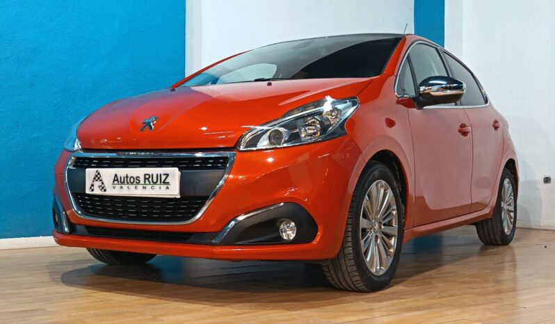 
								PEUGEOT 208 1.2 ACTIVE completo									