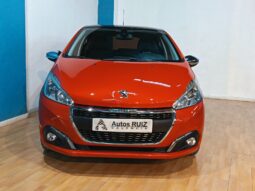 
										PEUGEOT 208 1.2 ACTIVE completo									