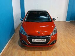 
										PEUGEOT 208 1.2 ACTIVE completo									