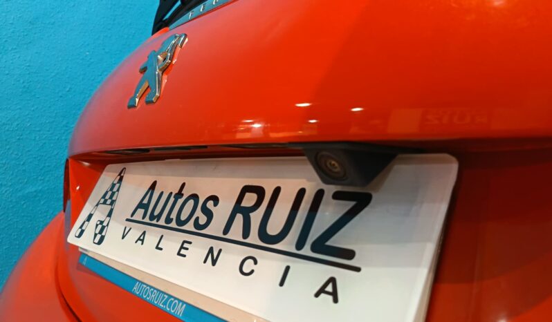 
								PEUGEOT 208 1.2 ACTIVE completo									