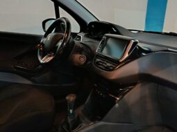 
										PEUGEOT 208 1.2 ACTIVE completo									