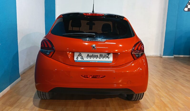 
								PEUGEOT 208 1.2 ACTIVE completo									