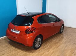 
										PEUGEOT 208 1.2 ACTIVE completo									