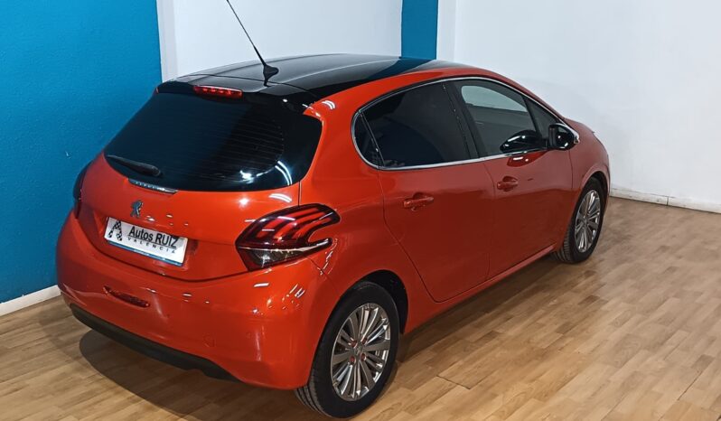 
								PEUGEOT 208 1.2 ACTIVE completo									