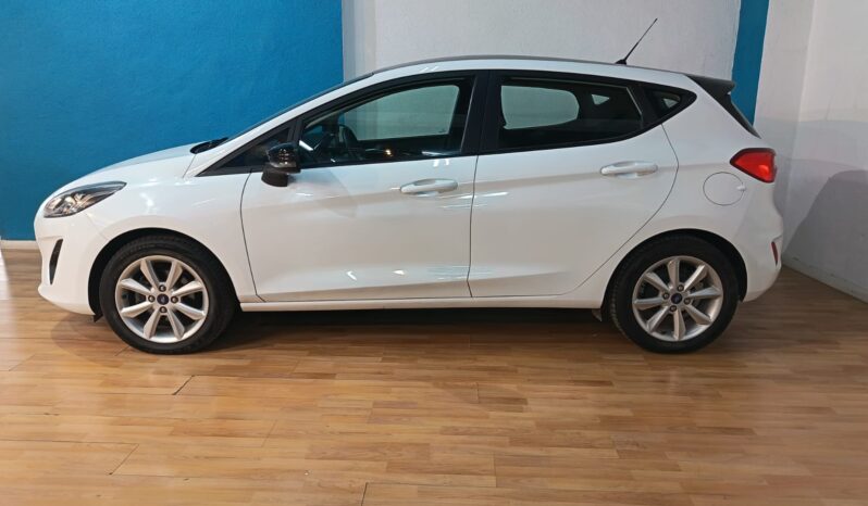 
								FORD FIESTA 1.1 TREND completo									