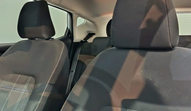 
								FORD FIESTA 1.1 TREND completo									