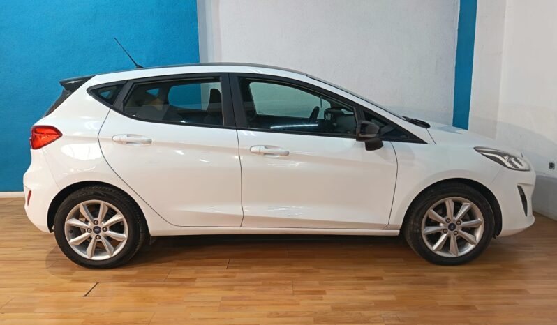 
								FORD FIESTA 1.1 TREND completo									