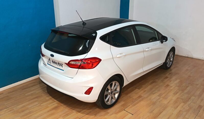 
								FORD FIESTA 1.1 TREND completo									