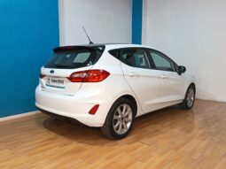 
										FORD FIESTA 1.1 TREND completo									