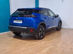 
										PEUGEOT 2008 1.2 ACTIVE completo									