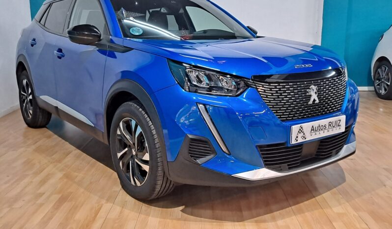 
								PEUGEOT 2008 1.2 ACTIVE completo									