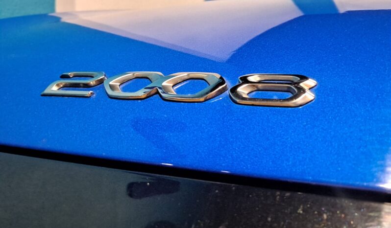 
								PEUGEOT 2008 1.2 ACTIVE completo									