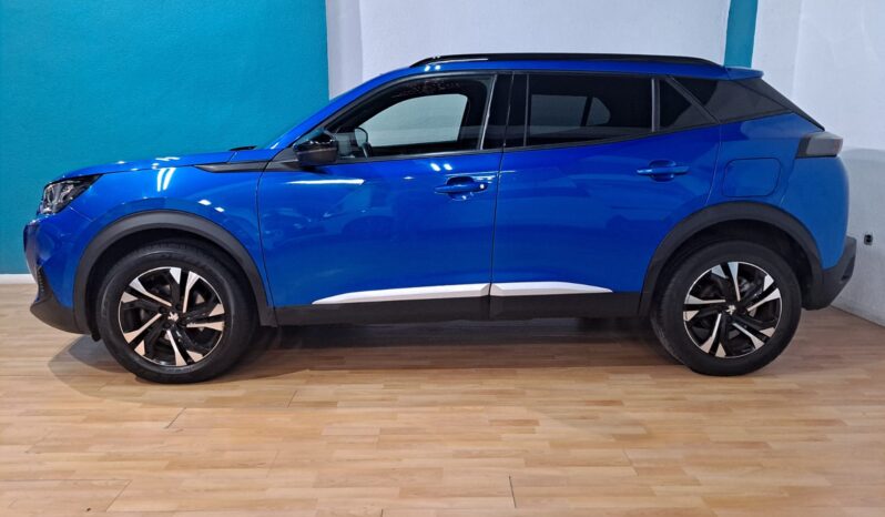 
								PEUGEOT 2008 1.2 ACTIVE completo									