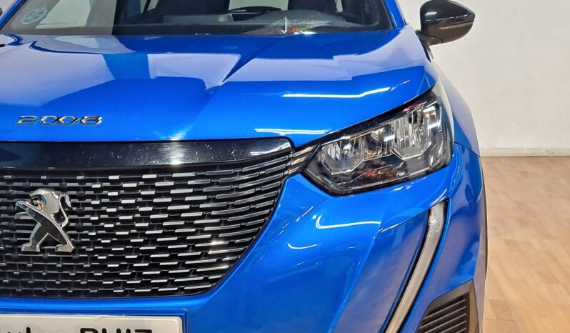 
								PEUGEOT 2008 1.2 ACTIVE completo									
