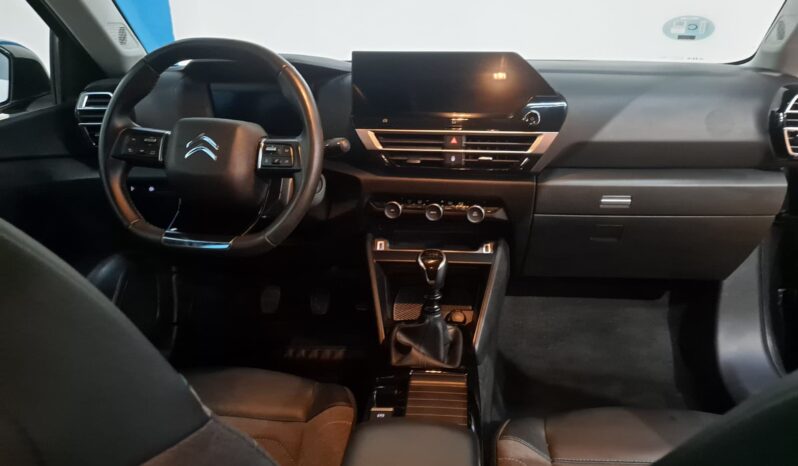 
								CITROEN C4 1.2 BLUEHDI completo									