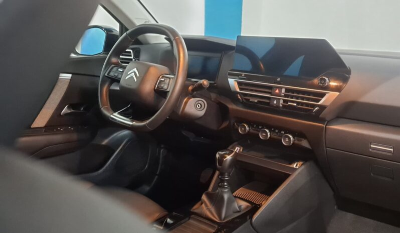 
								CITROEN C4 1.2 BLUEHDI completo									