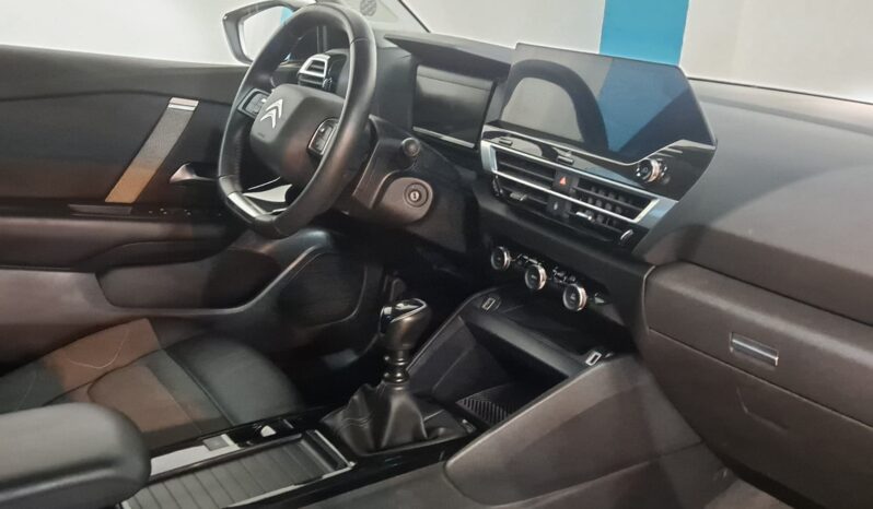 
								CITROEN C4 1.2 BLUEHDI completo									