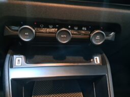 
										CITROEN C4 1.2 BLUEHDI completo									