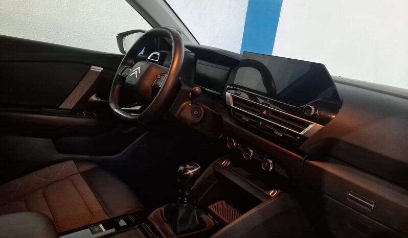 
								CITROEN C4 1.2 BLUEHDI completo									