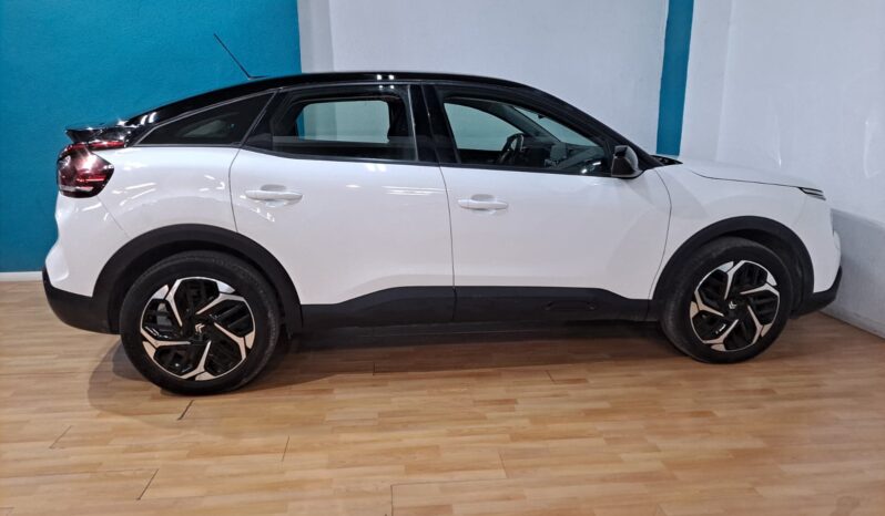 
								CITROEN C4 1.2 BLUEHDI completo									