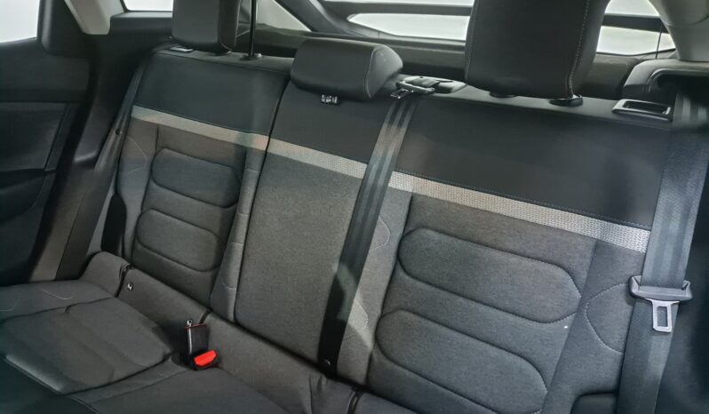 
								CITROEN C4 1.2 BLUEHDI completo									