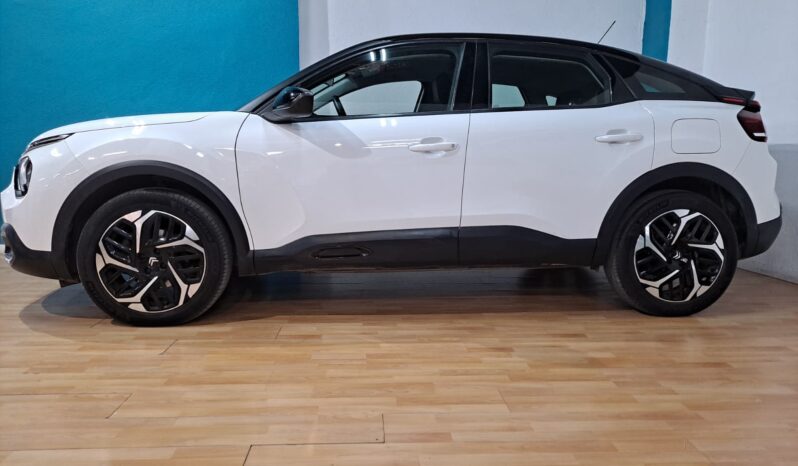 
								CITROEN C4 1.2 BLUEHDI completo									