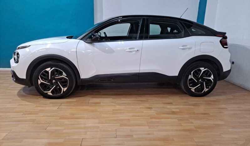 
								CITROEN C4 1.2 BLUEHDI completo									