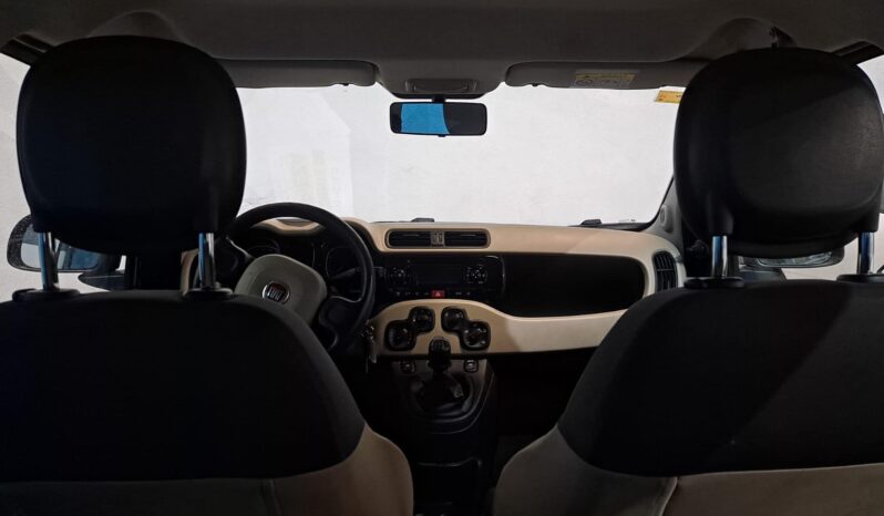 
								FIAT PANDA 1.2 LOUNGE completo									